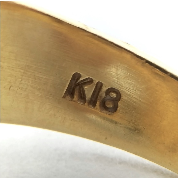 K18 Solid Yellow Gold With 1.08 Natural Diamond - Picture 7 of 10